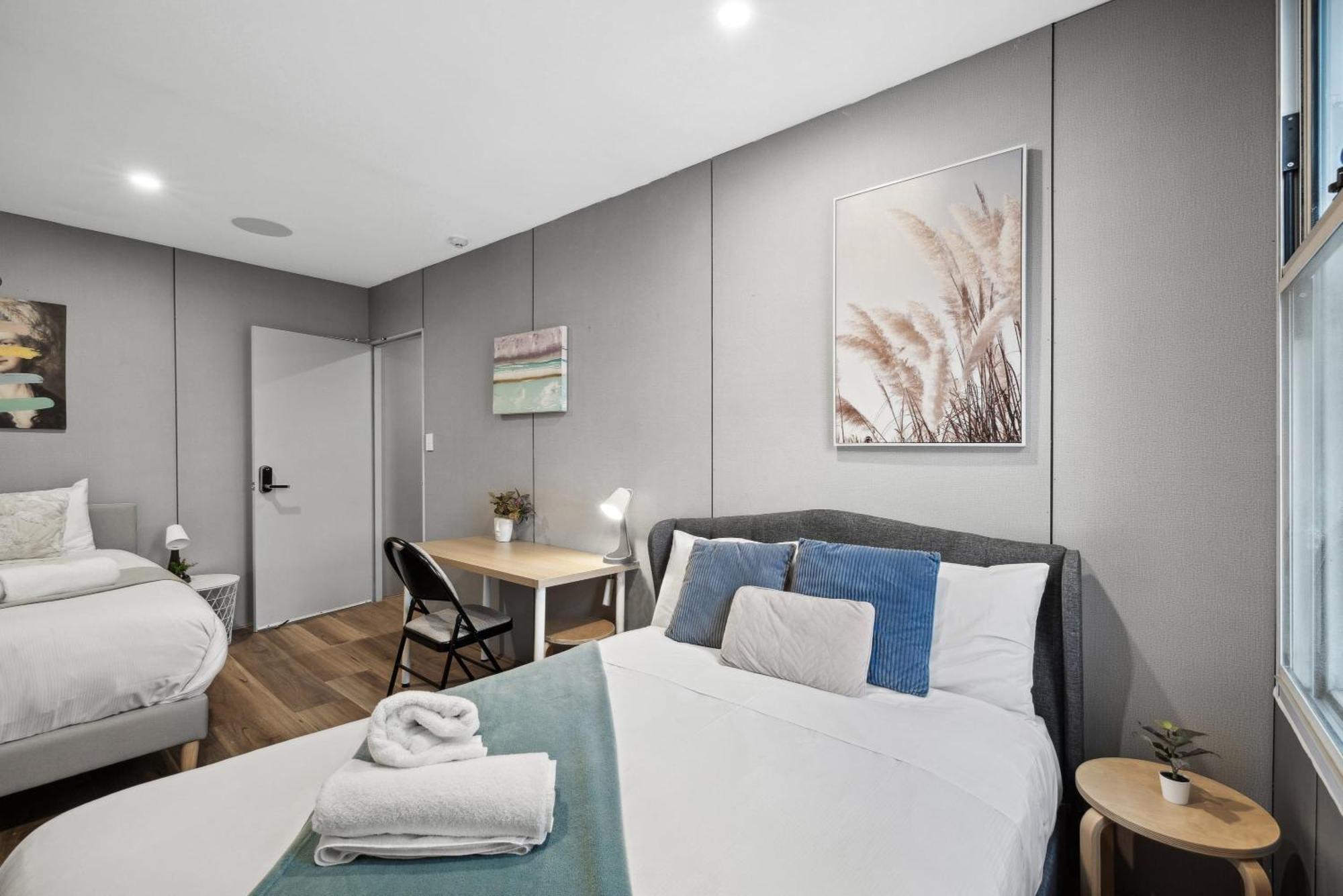 Guest house Standard Triple - Luxe Spot - Next To - Shared Bathroom *